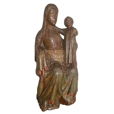 Sedes Sapientiae. Maaslandische Madonna mit Kind. Hauptansicht der Skulptur