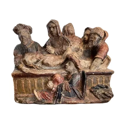 Polychrome Altarpiece. Entombment of Christ. Main view of the sculpture