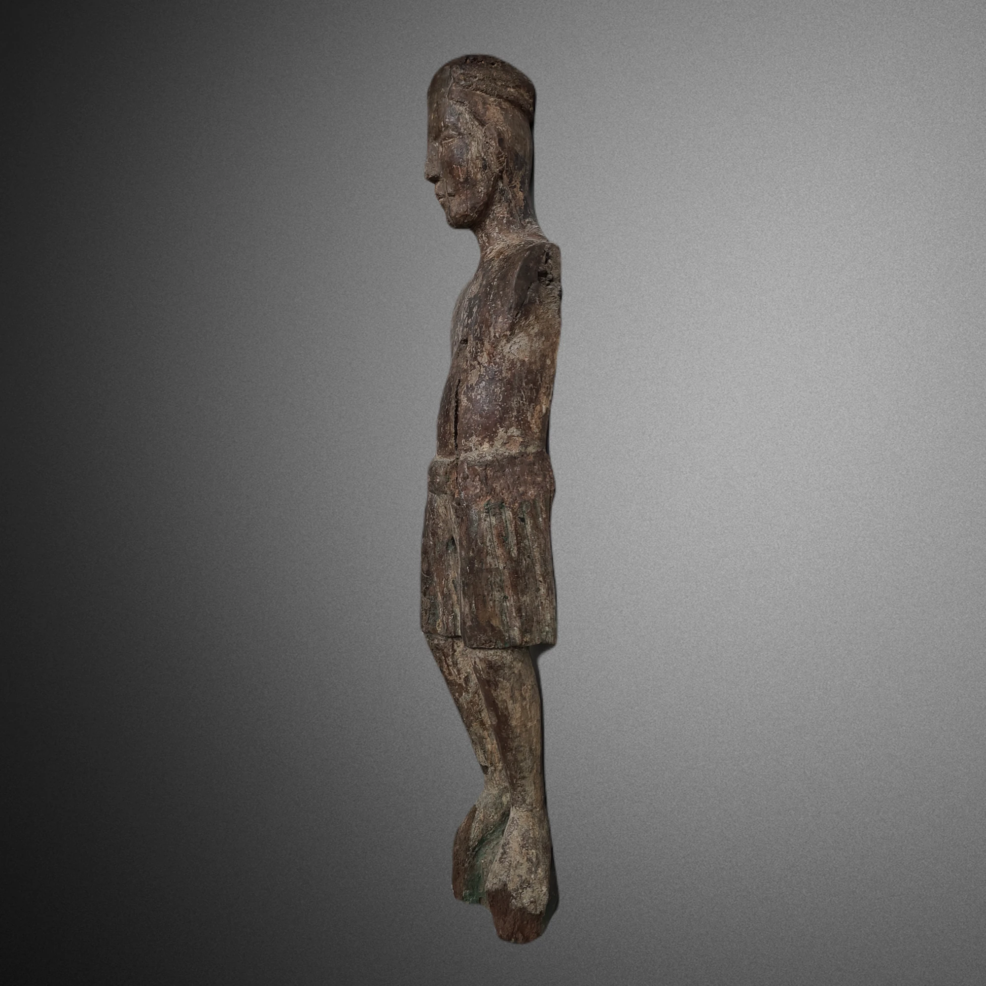 Christ roman sculpture en bois polychrome Bourgogne.-3